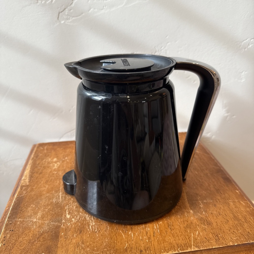 Keurig 32 Ounce Coffee Pot Carafe 2.0 Replacement Black